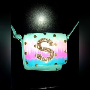 Adorable small S sequence purse 👛
